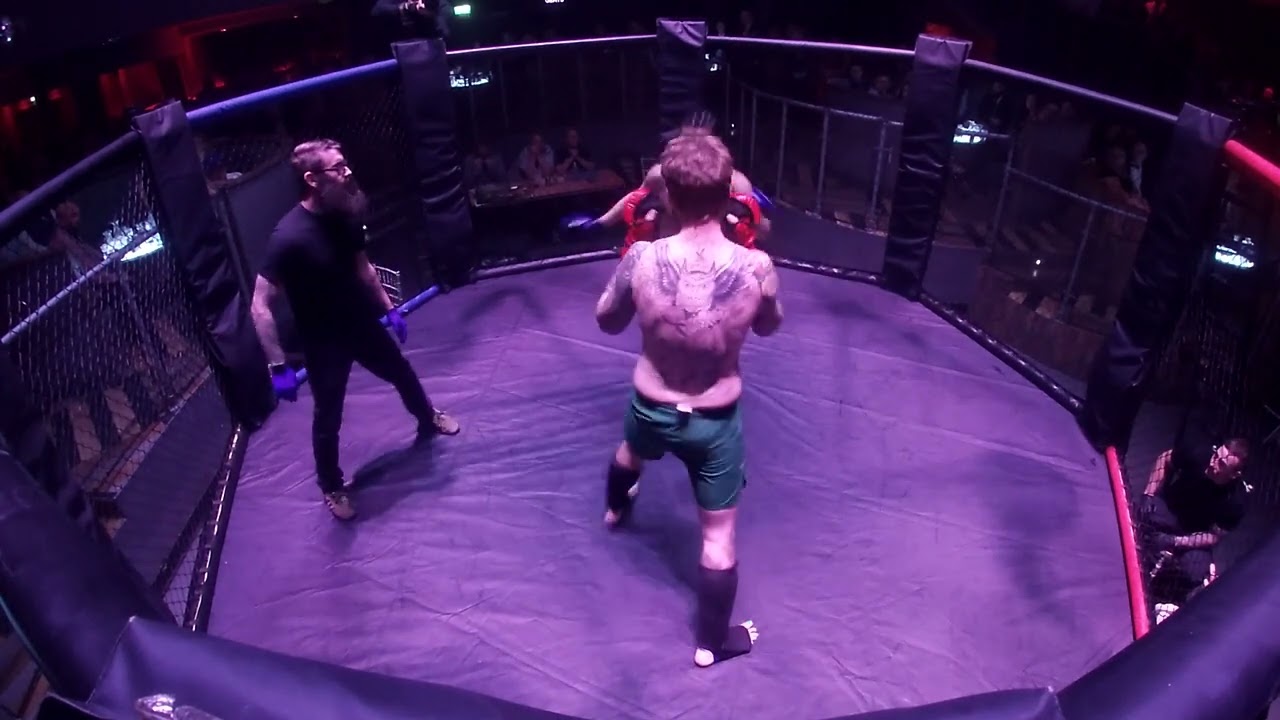 PORTSMOUTH | ULTRA MMA | TOM HOOD VS TAYAB BELBIN background