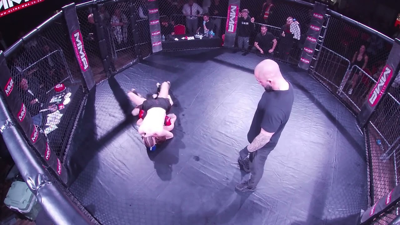 LEICESTER MMA CLAYTON PARNELL VS TYLER TILLEY background