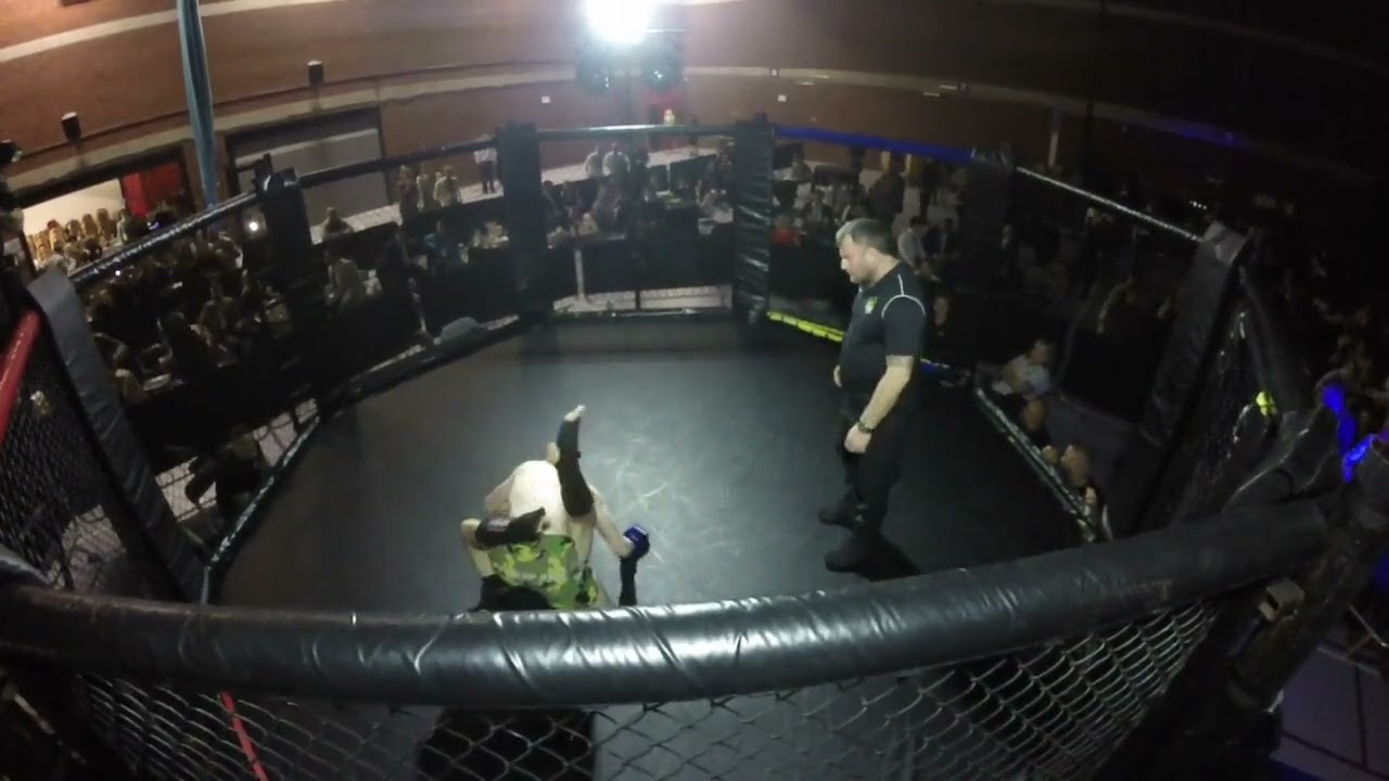 PORTSMOUTH | ULTRA MMA | BYRON RAY VS MATT CHERIE background