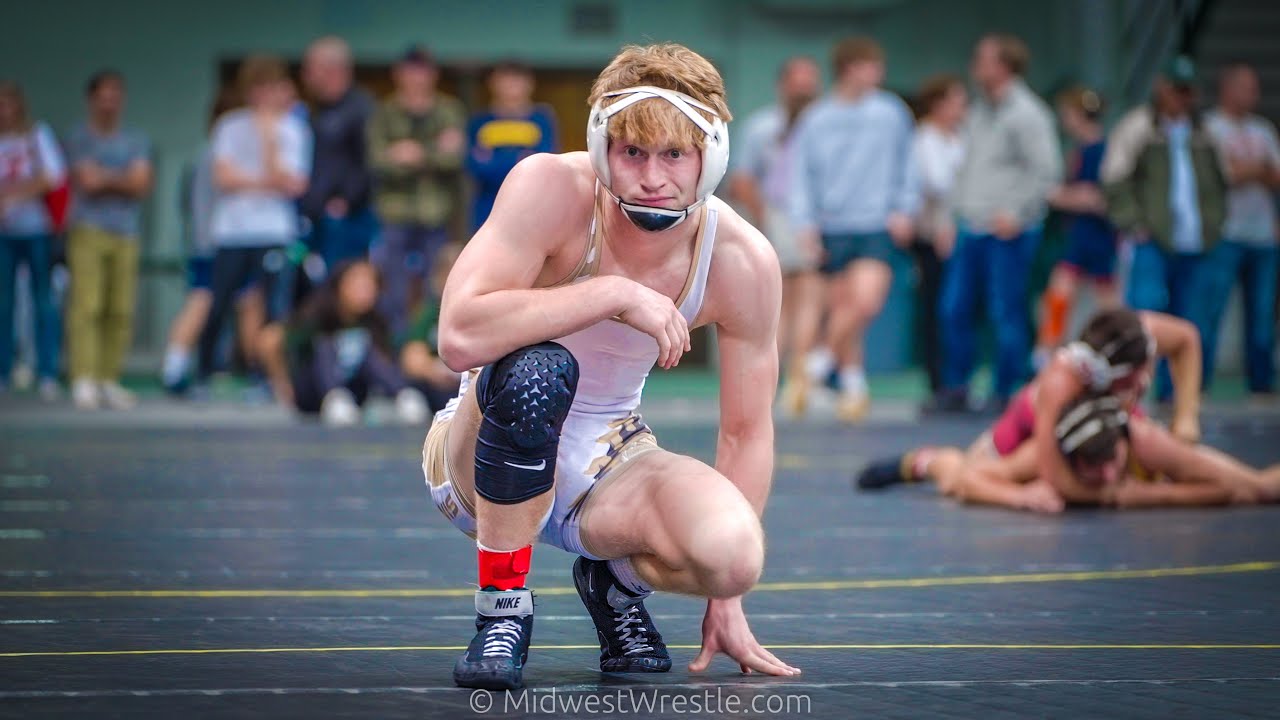 141 – Carsen Richards {G} of Lake Erie College vs. Ashton Anderson {R} University of Findlay background