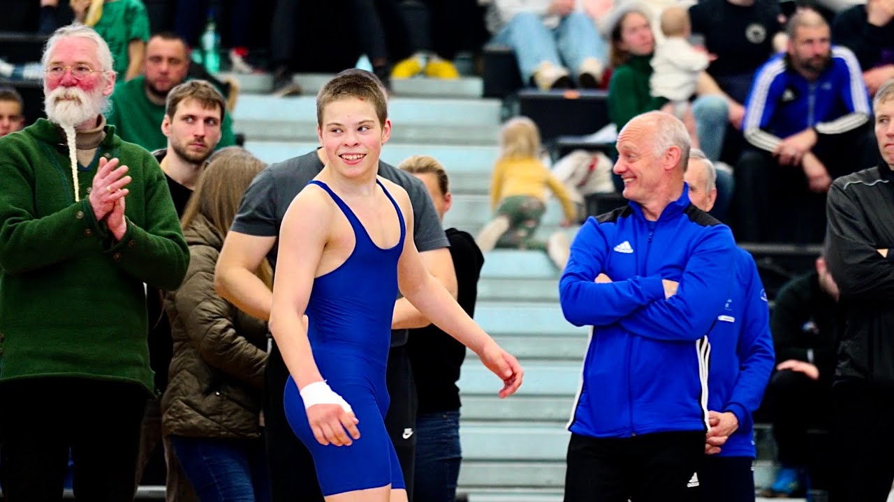 U17 R. Peets (EST) vs K. Koobas (EST). Freestyle 60kg youth wrestling final Estonia. background