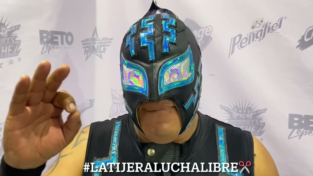 Rey Caballero: Feliz de ver a los niños en la Arena Neza, se lucha arriba y abajo del ring background