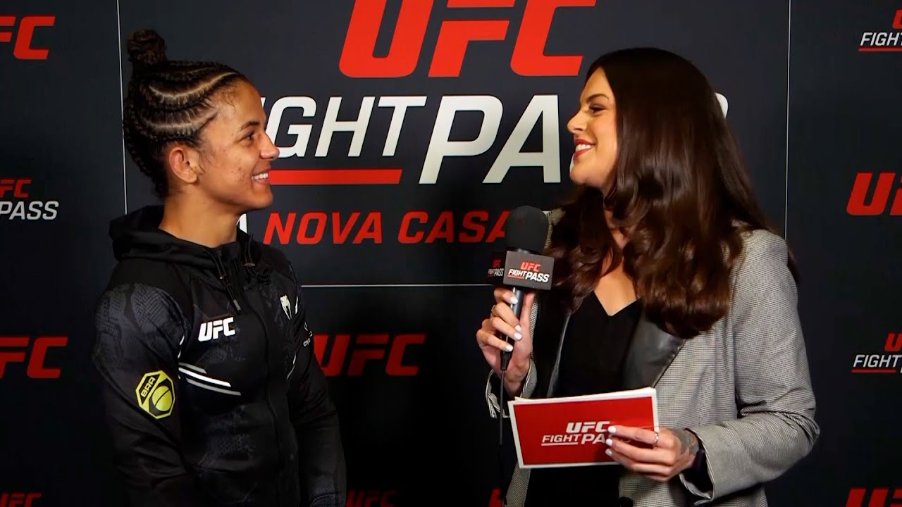Natália Silva: "Não tem como ser diferente - eu vim para ser campeã" | UFC Vegas 85 background
