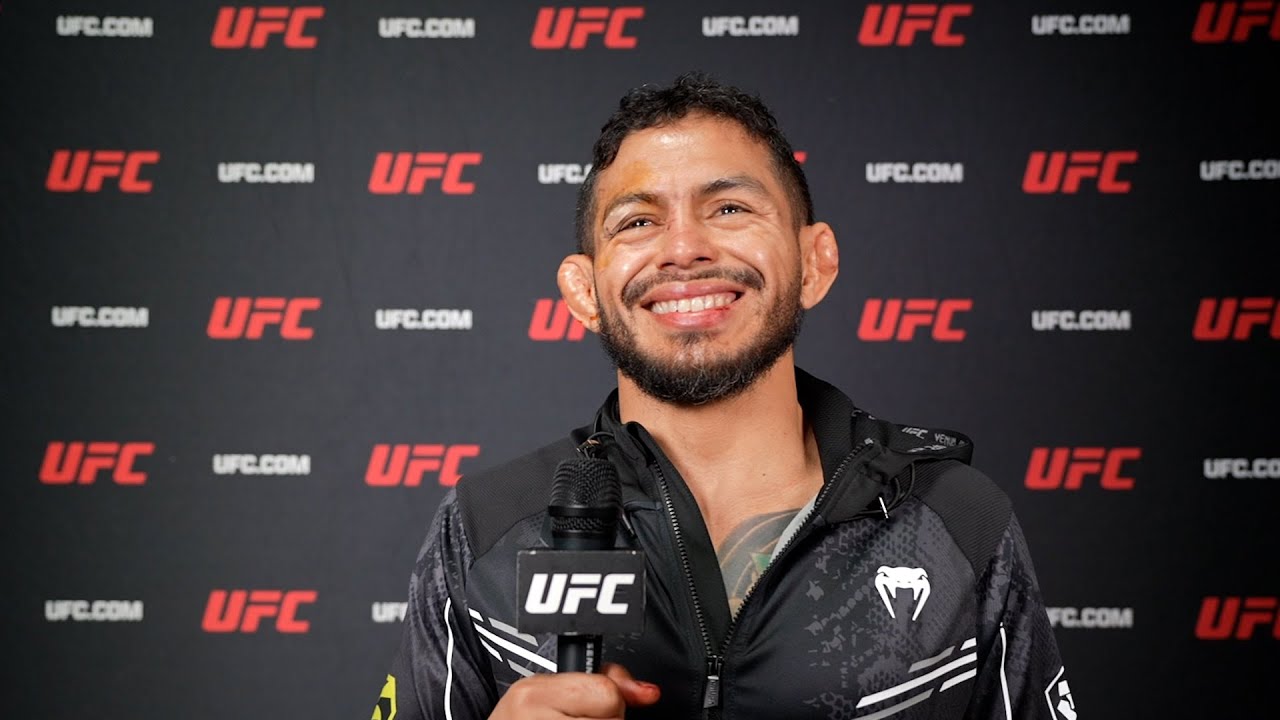 Diego Ferreira comenta vitória sobre Mateusz Rebecki no UFC St. Louis background