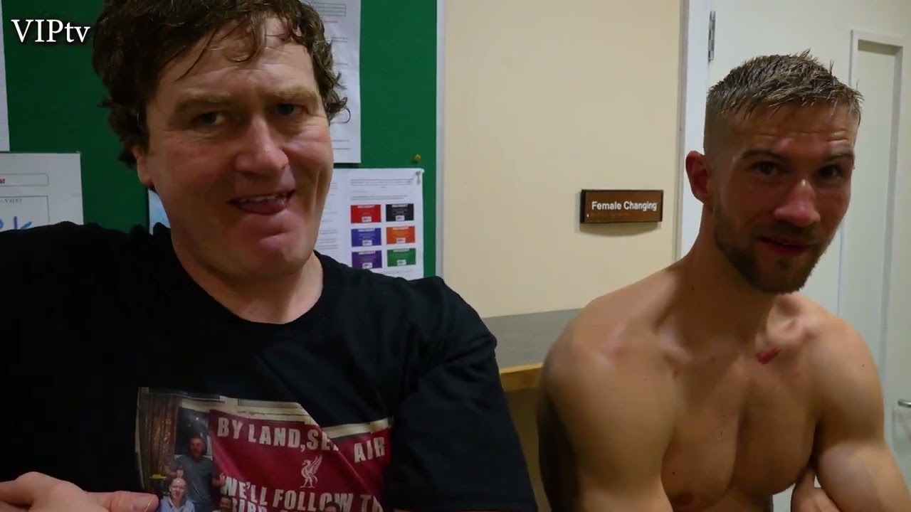 Jamie Mellers wins in a small hall war with Jordan Grannum background