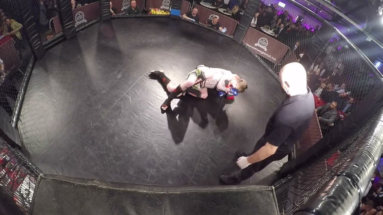 Kent | Ultra MMA | Fight 4 background