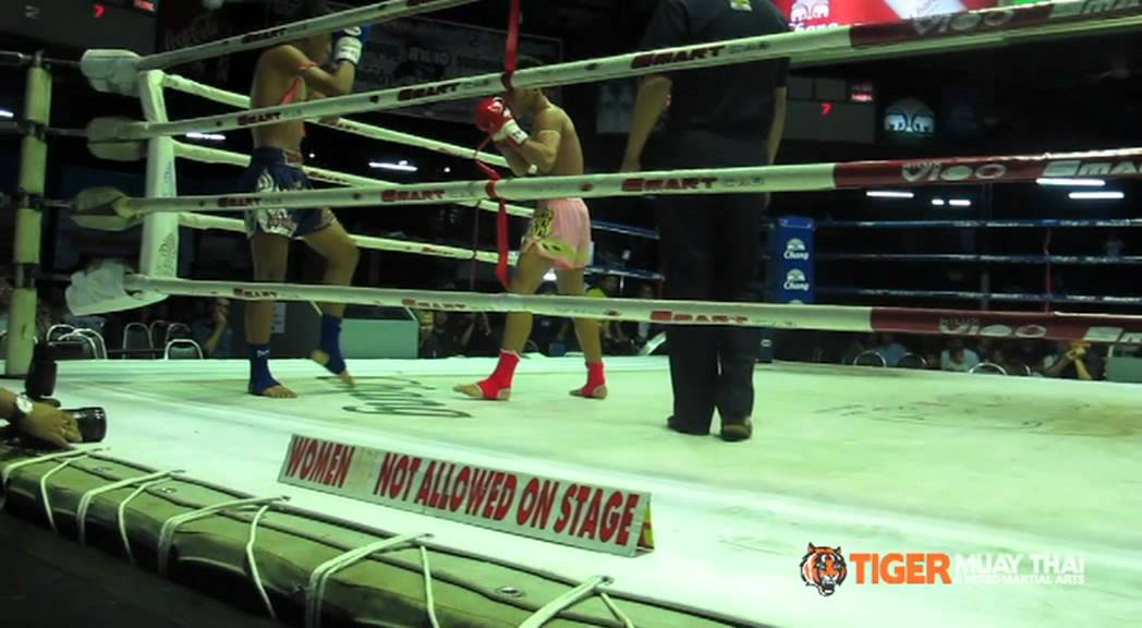Tiger Muay Thai Fighter Yodbuaphet fights @ Lumpinee Stadium, Bangkok backdrop