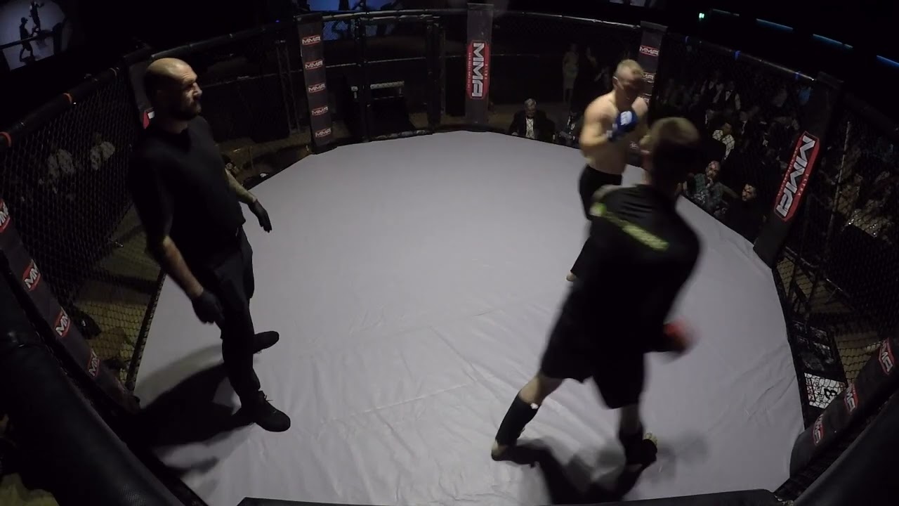 Newcastle | Ultra MMA | Salvis Groms VS Neil McDonald