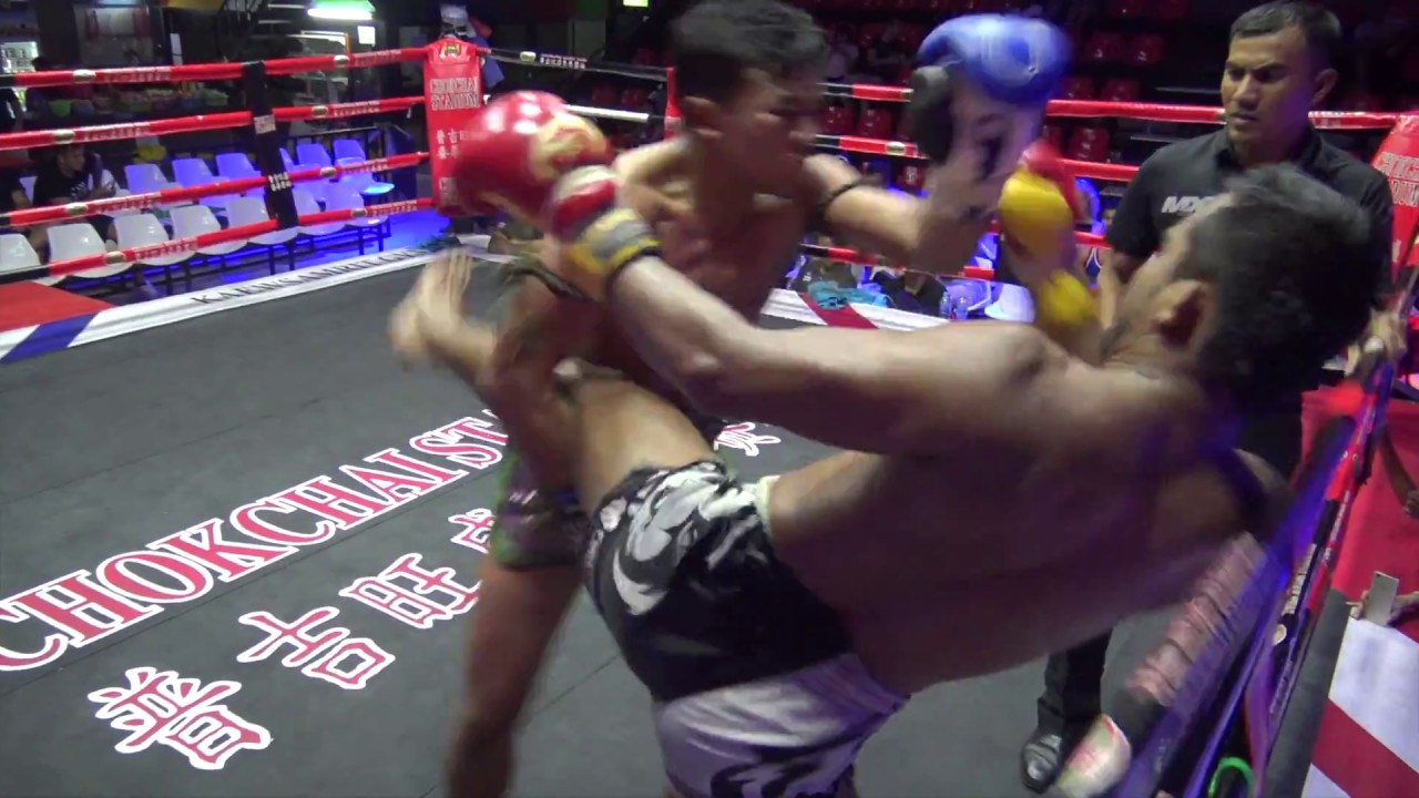 Thanongsaklek TigerMuayThai vs Iquezang Sitraweenoi 11/1/18 backdrop