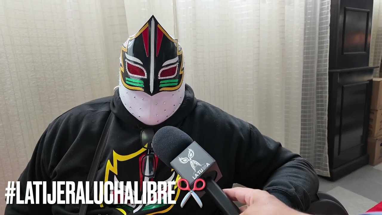 Máscara Sagrada: Es imposible dejar la lucha libre por completo, es una familia excepcional background