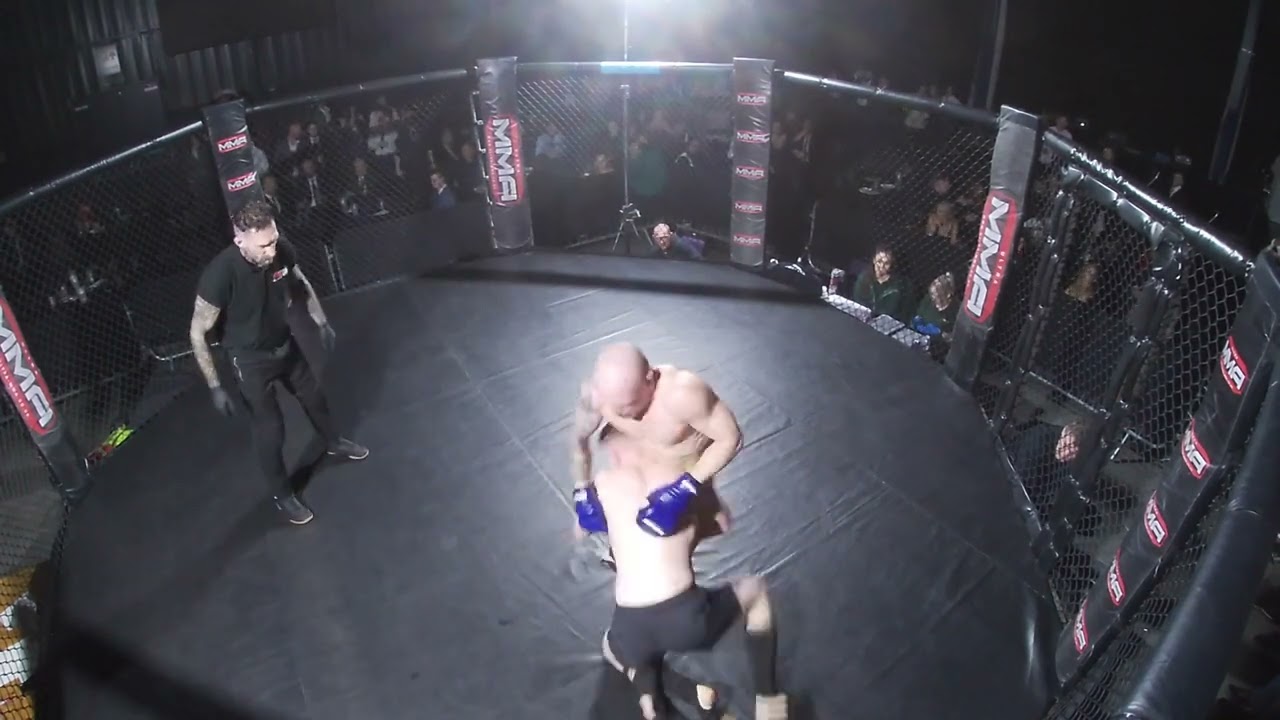 MANCHESTER | ULTRA MMA | ANTHONY PLATT VS KENNY ROOSTER background