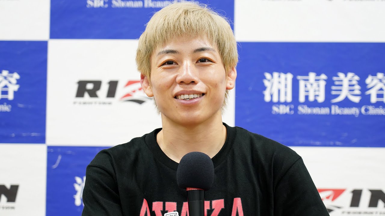 浜崎朱加 試合後インタビュー / 湘南美容クリニック presents RIZIN.37 background