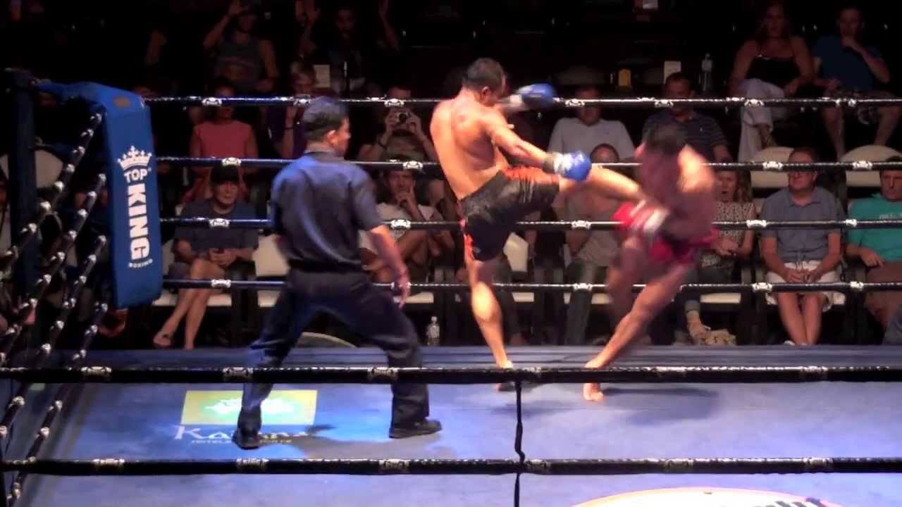 Dendanai (Former Rajadamnern Champion) vs Rungsiam (Former WMC Champion) @ Koh Samui 27/9/2013 background