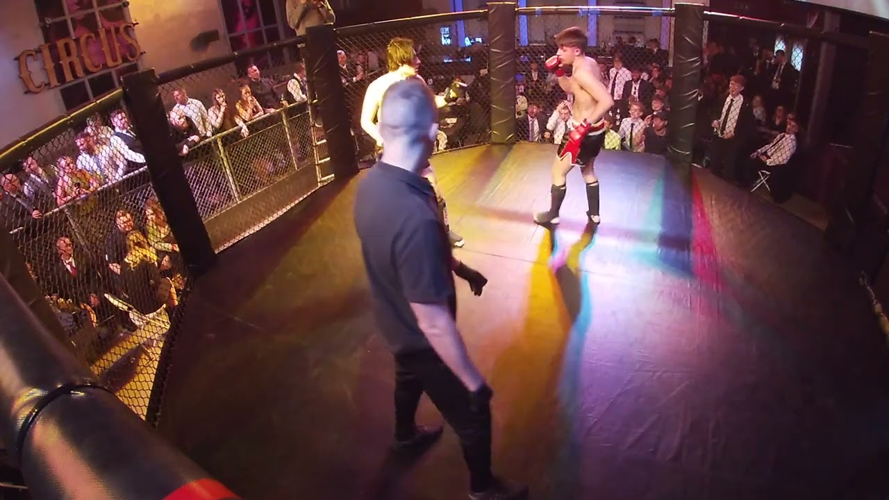 LEEDS | MMA | CODIE THE HONEY BADGER MCTEAR VS COSMIN THE VAMPIRE GHIORGHITA