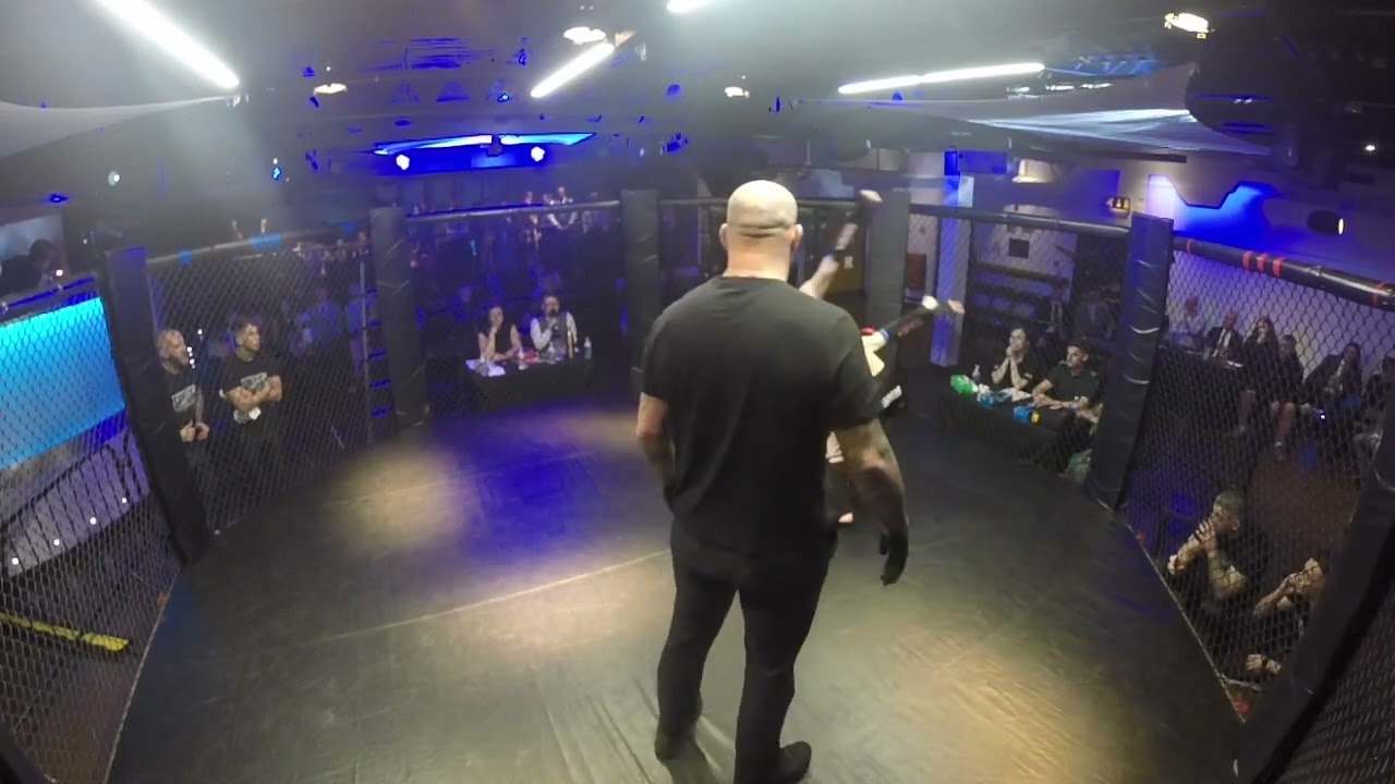 MIDDLESBROUGH | ULTRA MMA | DEAN 'FIGHTING FOR MANDERS' VS COLIN TURNER