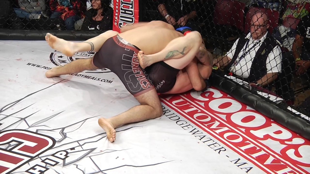 Cage Titans XXXI: Steve McCabe vs Scott Gorgone background