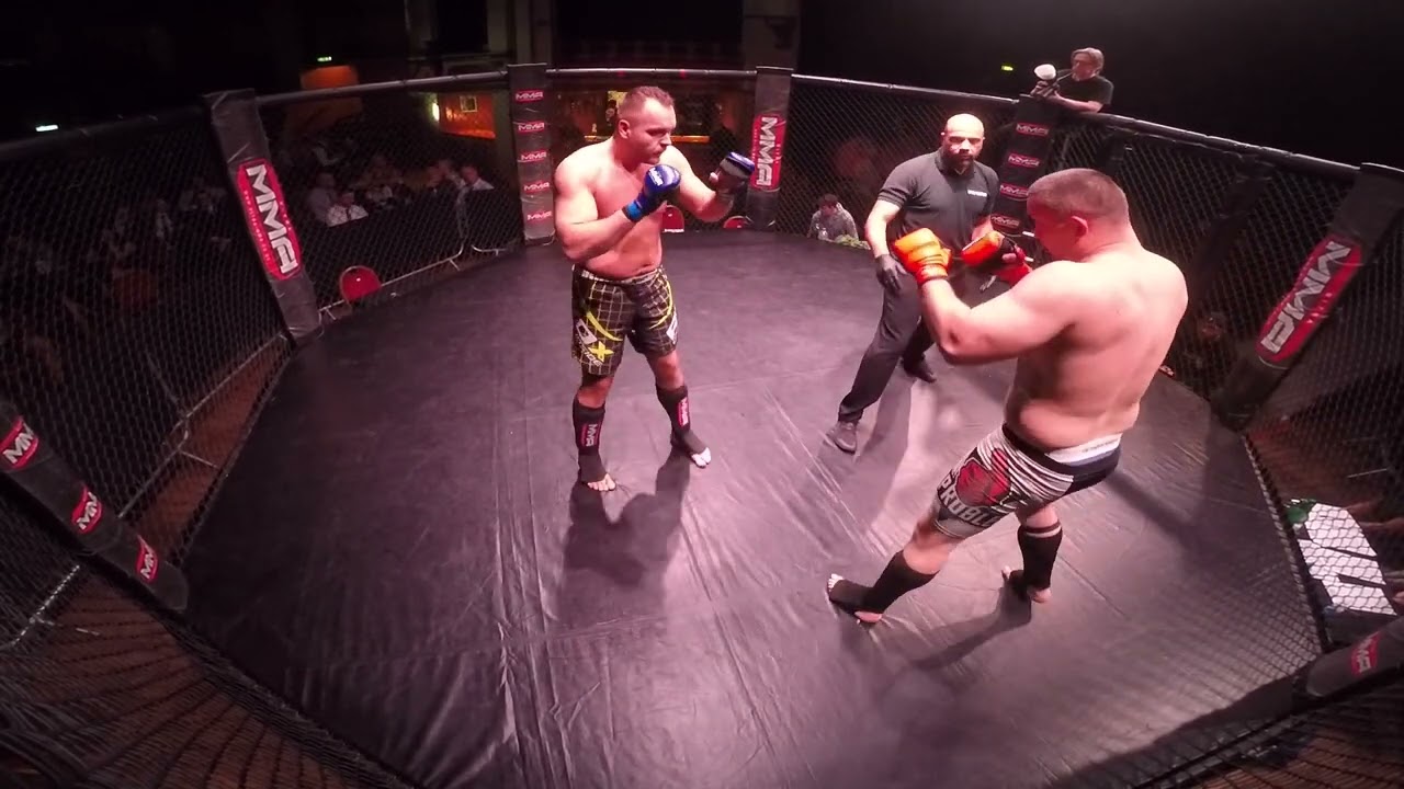 Liverpool | Ultra MMA | Patryk Bitowski VS Sylwester Iwaniuk background