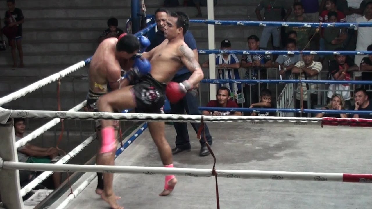 Taweesaklek (Tiger Muay Thai) vs Laempech (Muay Thai Martial) 12/5/17