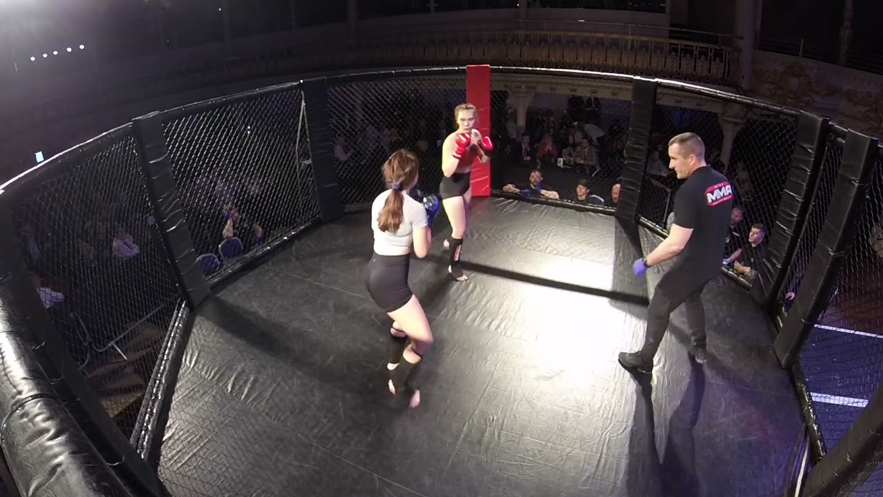 BOURNEMOUTH | MMA | CHARLOTTE HARRIS VS JESSICA PARSONS background