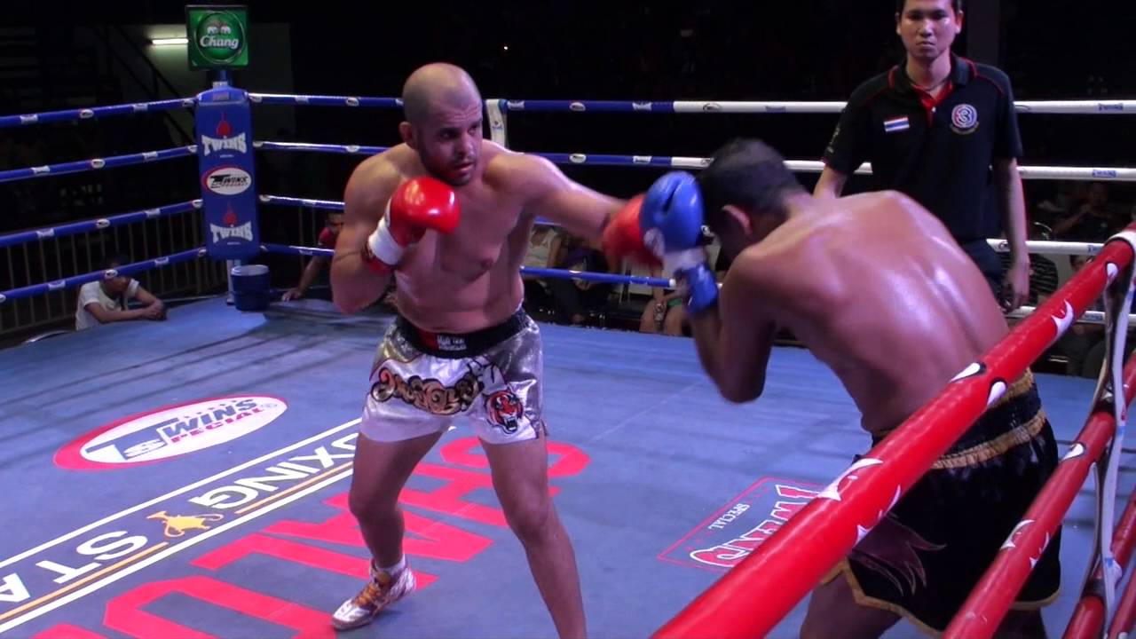 Boxing Fight: Tarek Suleiman (Tiger Muay Thai) vs Banglee (Lion Muay Thai)