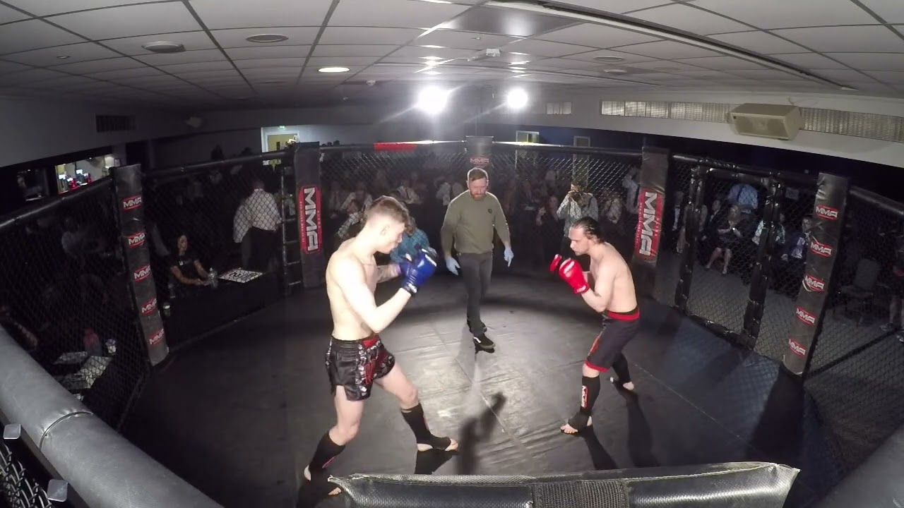 WIGAN | MMA | MIKKI FENTON VS CAMERON BOYHAM