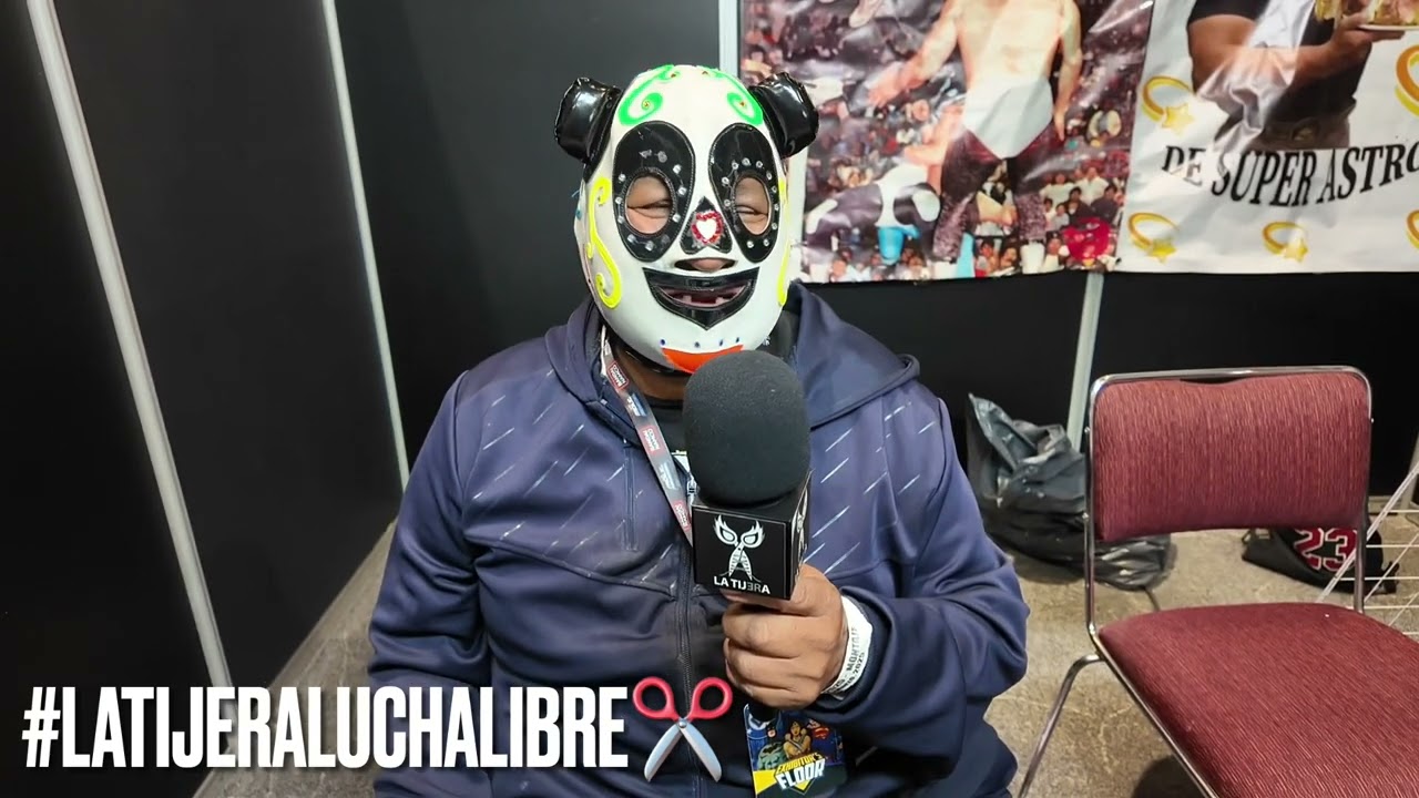 Pandita: Mi cafetería llego a ser el centro de reunión de muchos luchadores, todos pagaban bien background