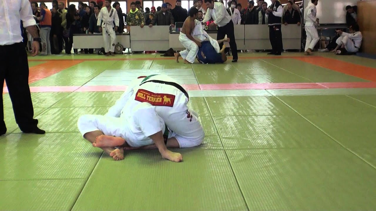【DUMAU】Natasha Akemi vs ジェシカ・バートゥビン Female White Adult Open Weight final background