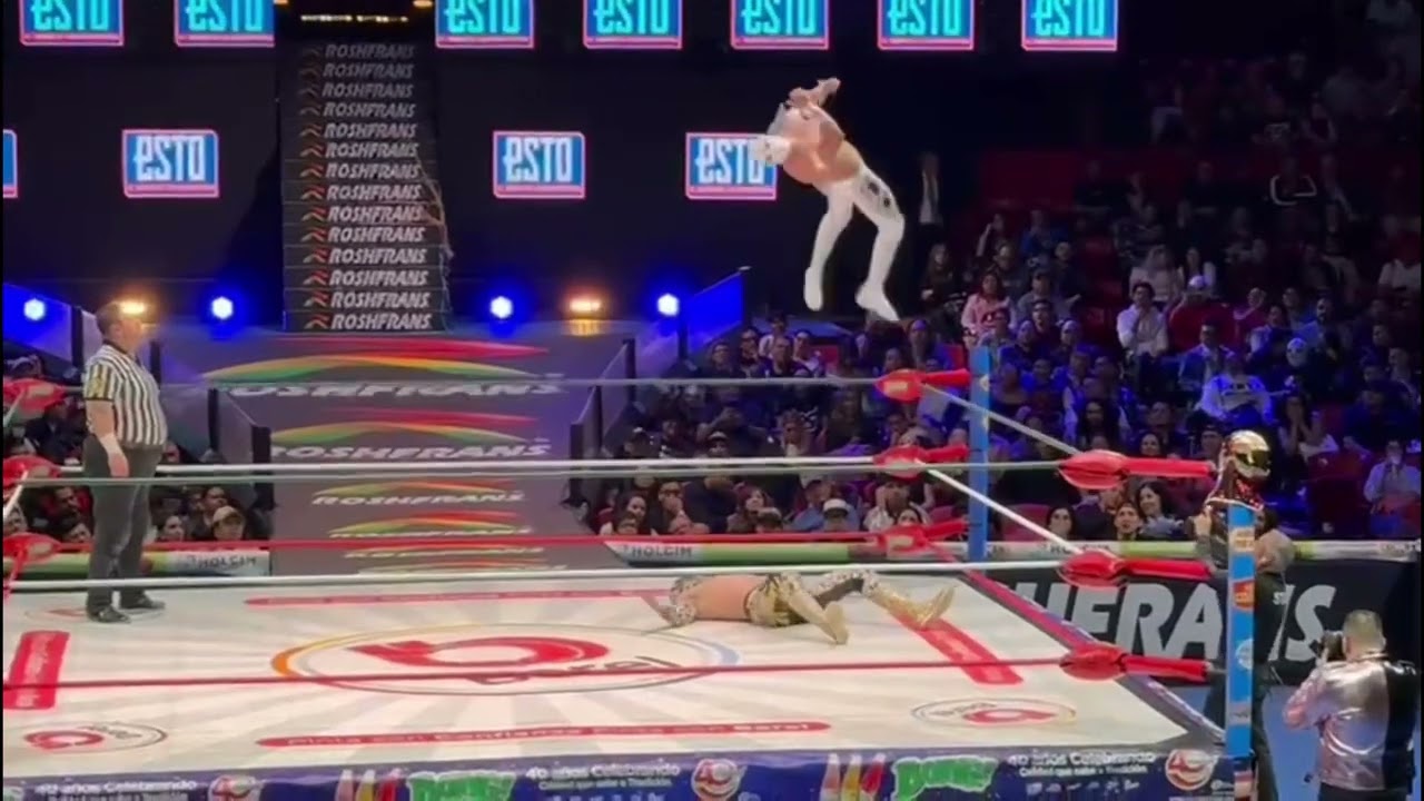 Leyenda de Plata: Máscara Dorada 🆚 Capitán Suicida background