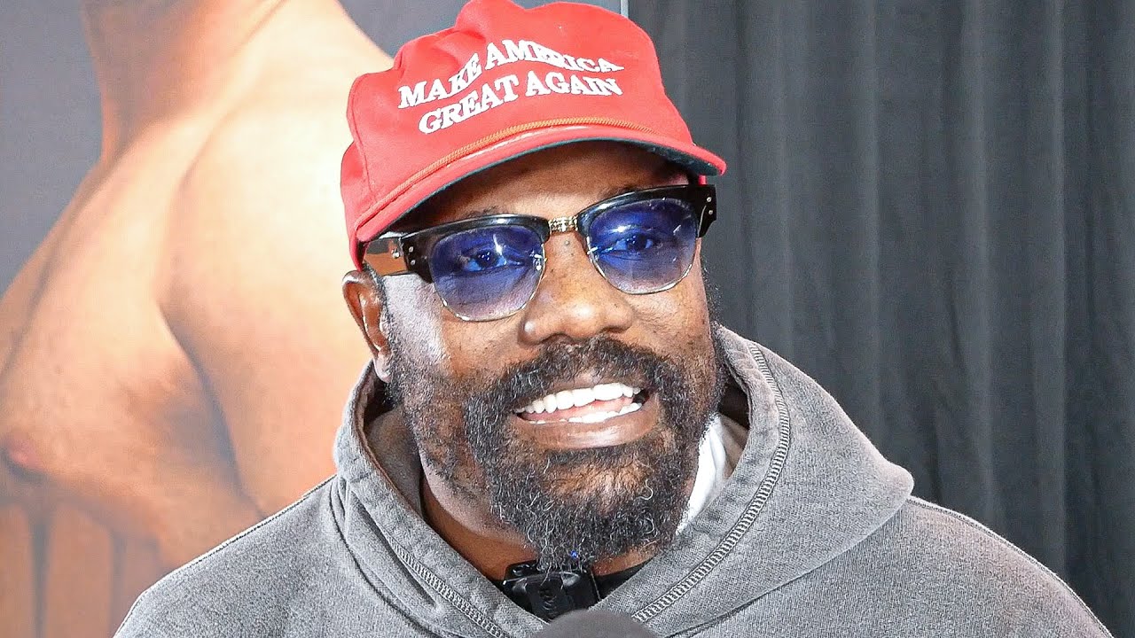 'TYSON FURY SPARRING NOT GOOD ENOUGH FOR USYK REMATCH!' - Derek Chisora background