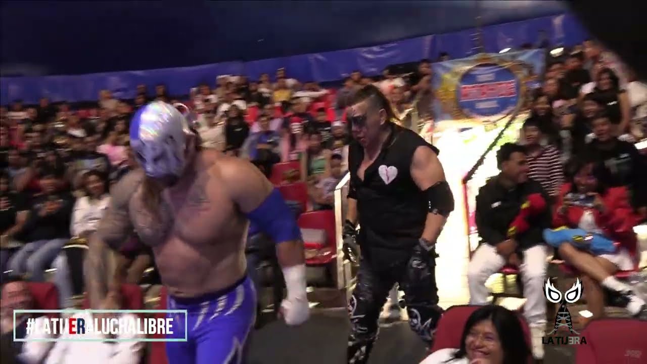 Rey Bucanero, Sismo y Pantano Vs Blue Panther, Cocolores y Coco Verde en el Circo Atayde