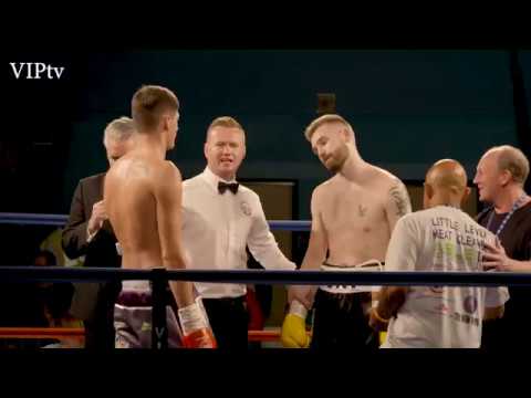 Jack Cullen v Alistair Warren 6 10 2018 at Oldham Leisure Centre background
