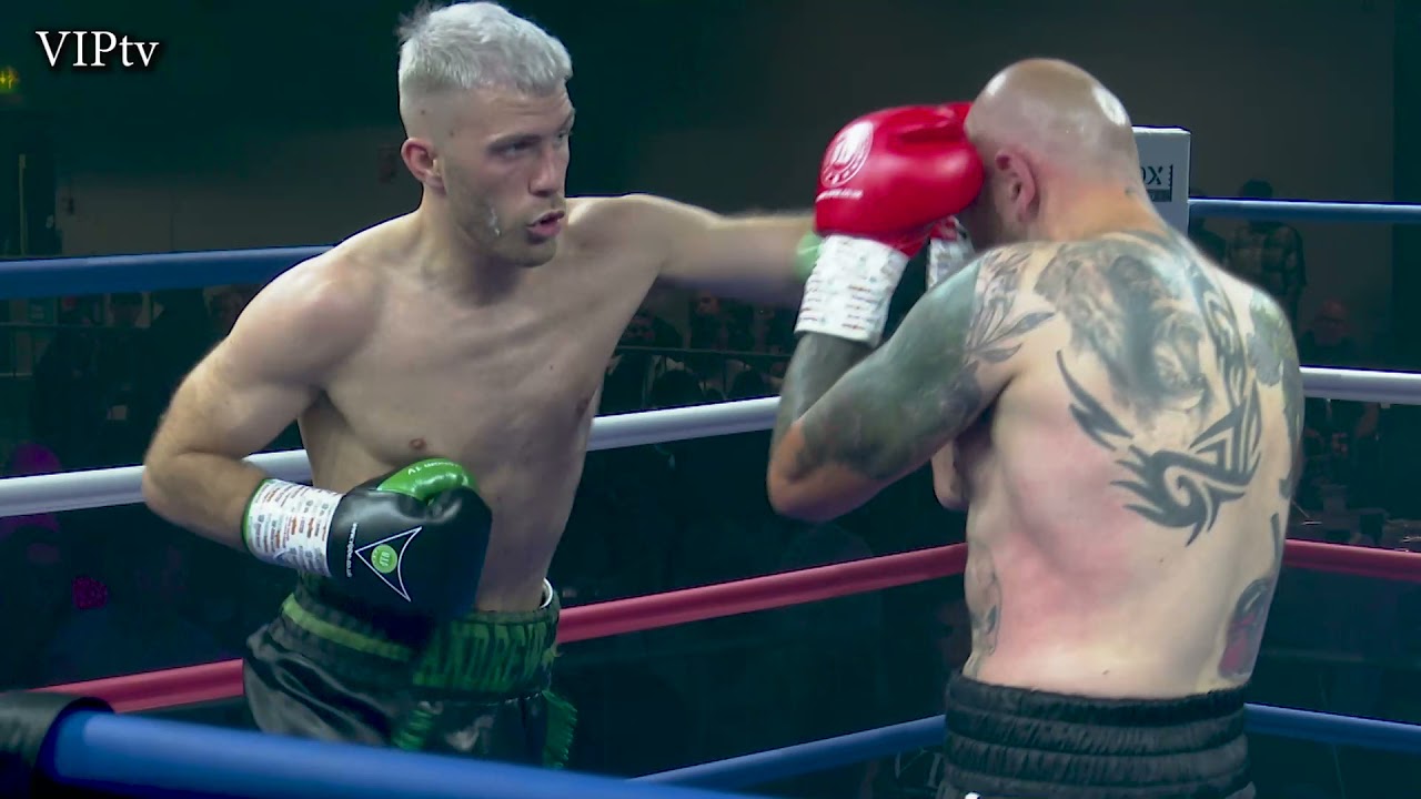 Andrew Fleming v Danny Little at the White's Hotel, Bolton 26-09-21 background