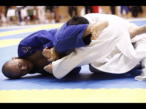Kohta Suzuki vs Manabu Noguchi / COPA BULL TERRIER 2014 background
