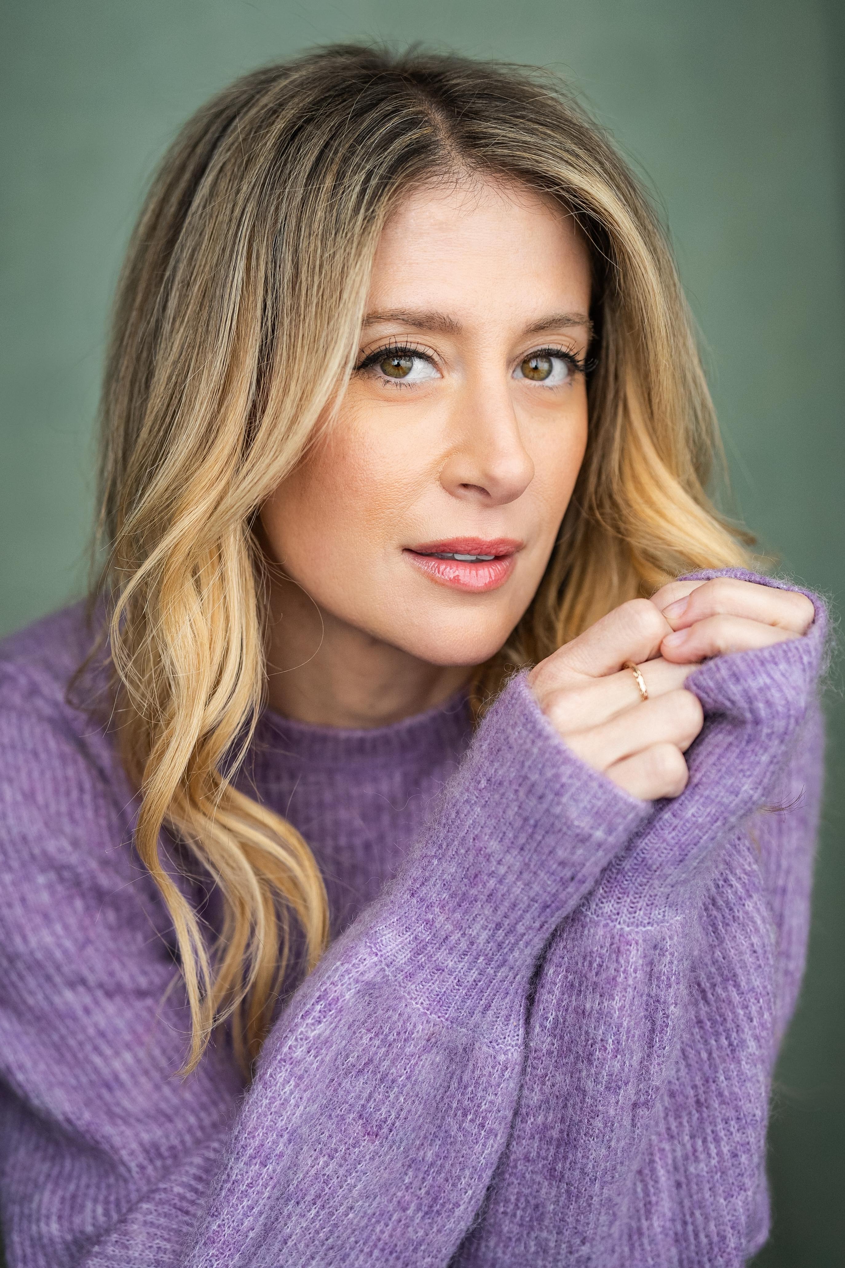 Caissie Levy