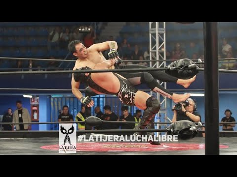 Súper Nova Vs Perry Montaño en batalla de MMA Vs Lucha Libre con ELLA background