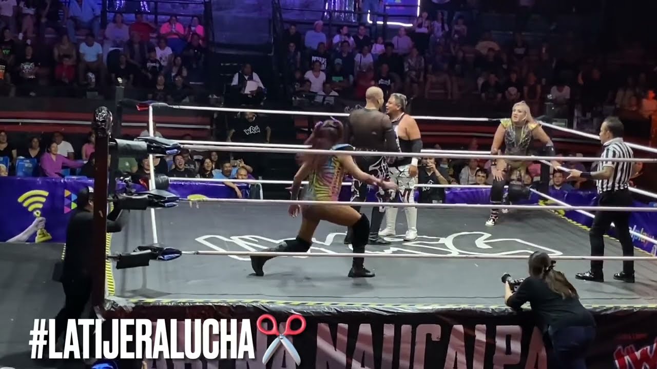 IWRG: Miedo Extremo y Cíclope Vs Diva Salvaje y Jessy Ventura background