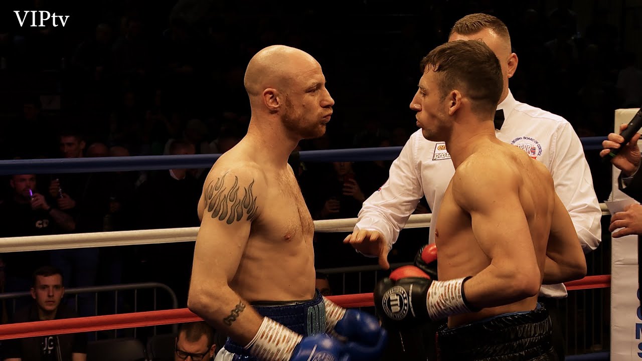 Adam Ridge v James Quinn at the Robin Park Centre, Wigan on 2.04.2022 background