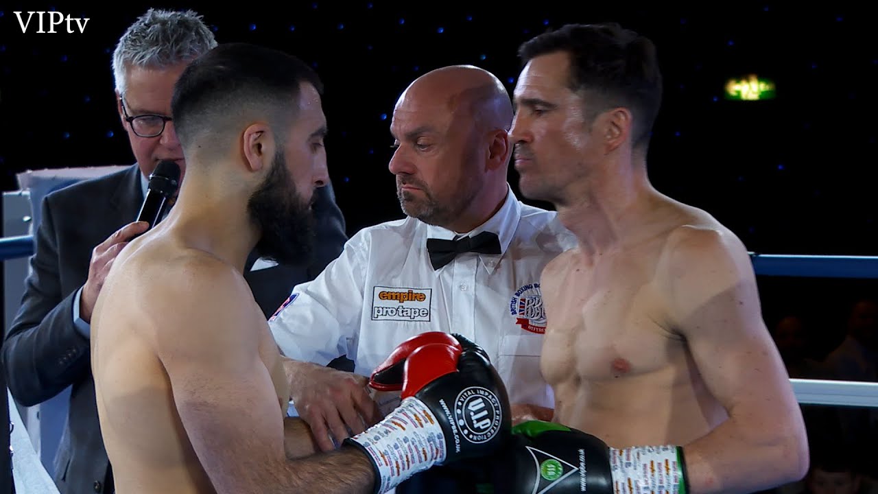 Hash Rehman v Lee Devine at the Royal Armouries in Leeds Feb 26th 2022. background