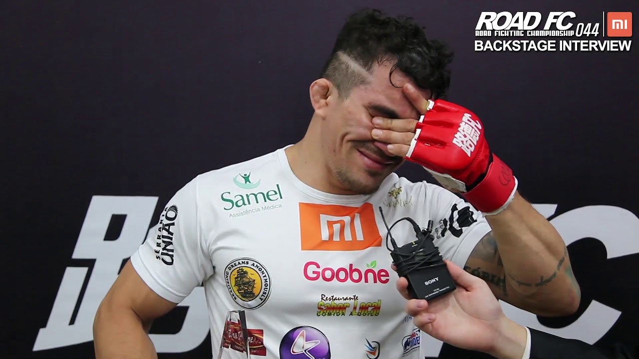 XIAOMI ROAD FC 044 BACKSTAGE INTERVIEW RONYS TORRES(호니스 토레스)