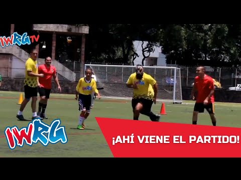 Llegó el día del estreno del partido de fútbol: IWRG VS Club de fútbol Cantera background