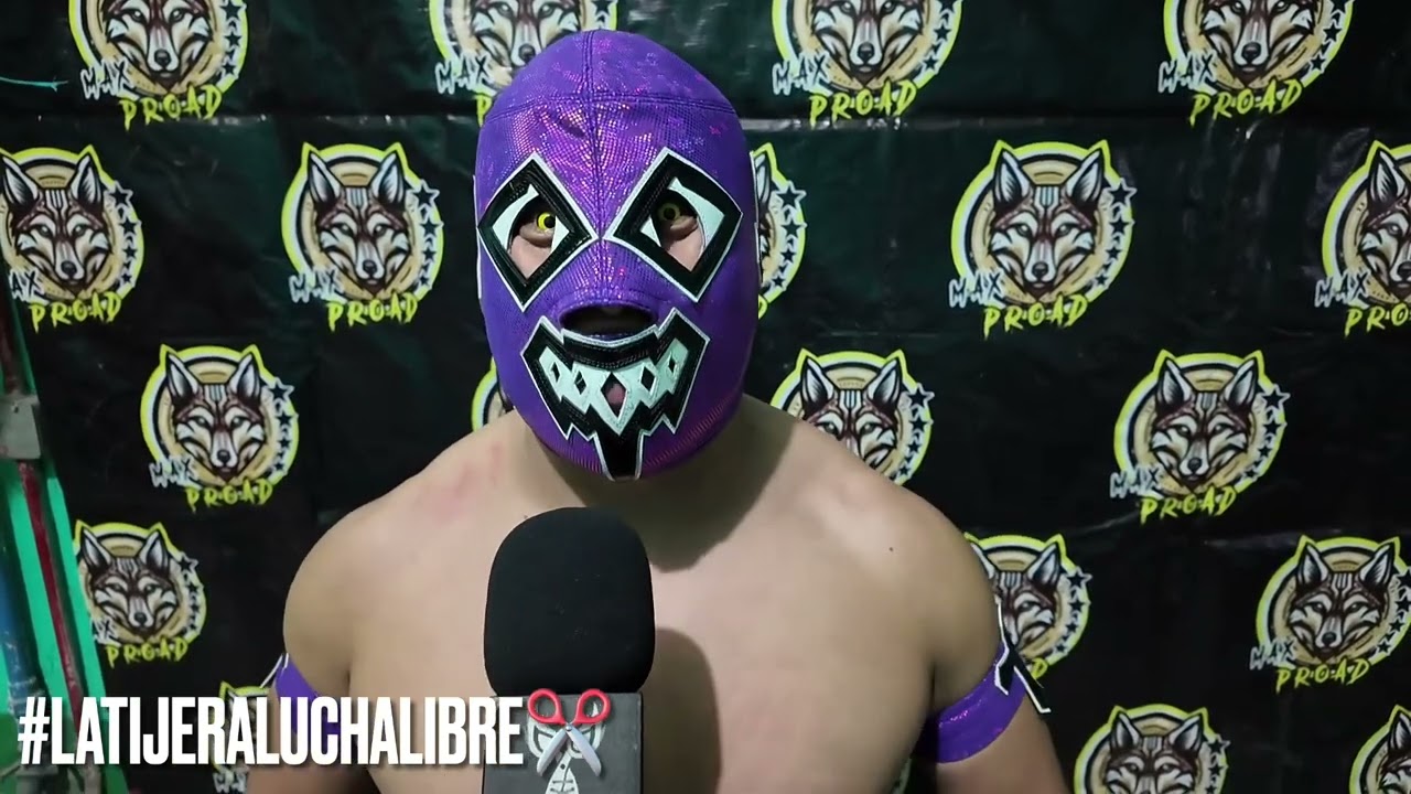 Rey Espectrito: Las mentadas son el aplauso del rudo y me encanta que se metan conmigo background