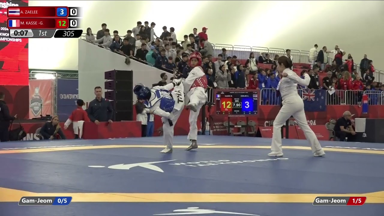305 Round of 64 Women 42kg THA A ZAELEE FRA M KASSE G