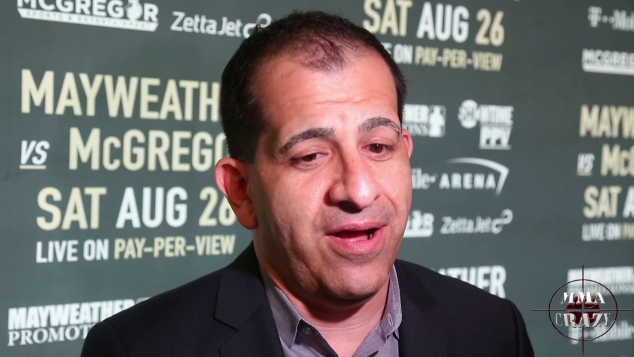 Stephen Espinoza on Conor McGregor "He has nothing to lose" & "Floyds got everything at stake" background