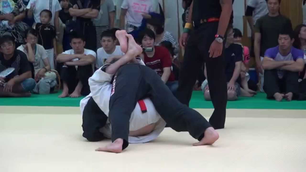 Takahiro Shimizu vs Ryuu Hirata / DUMAU KANSAI 2014 background