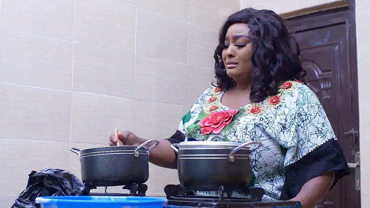 WEEKEND HOUSEWIFE - A Nigerian Yoruba Movie