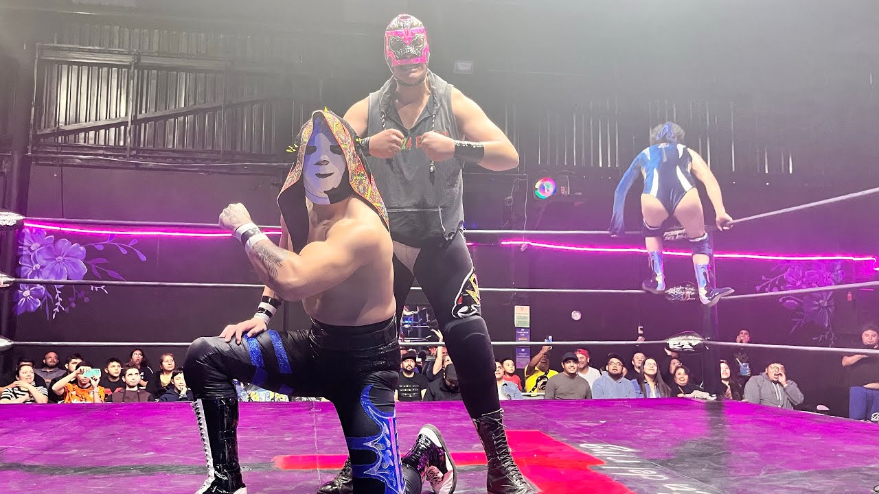 Unión insólita Karis Jr e Hijo de Mr Niebla Vs Hijo de Black Warrior y Carito en XLL background