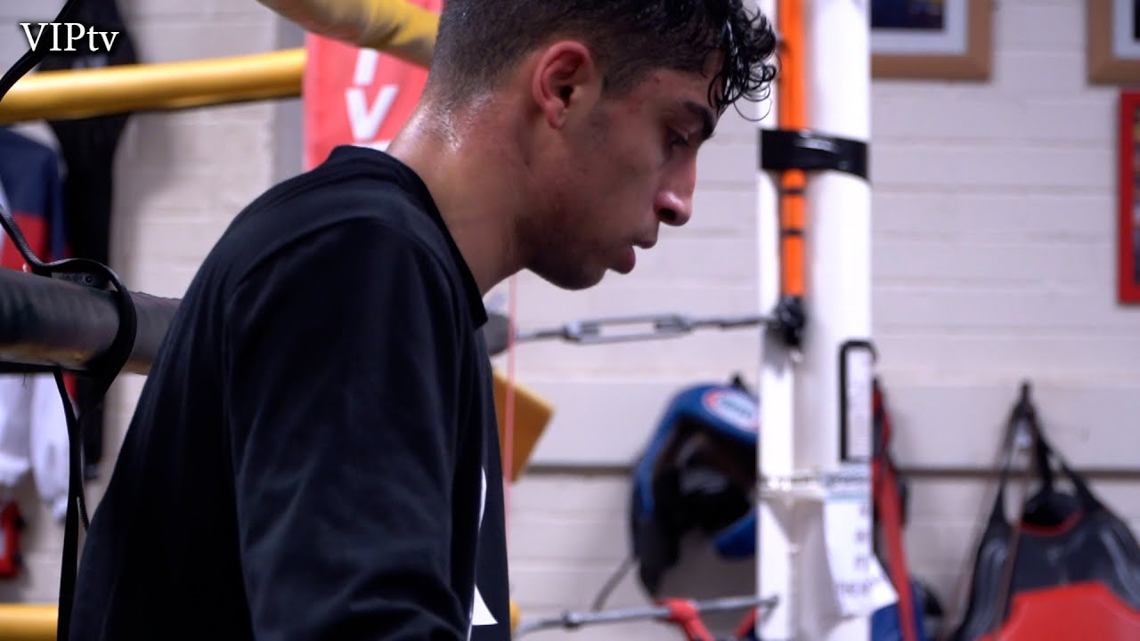 Amir Khan cousin and 2019 ABA youth champion Abdul Khan gets to make his UK debut on Dec 4th. background