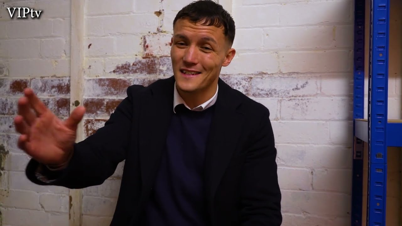Josh Warrington talks about rematch with Kiko Martinez and his chance to reclaim his IBF world title background