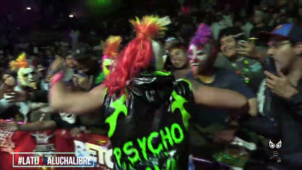 Psycho Clown recorre toda la Arena Neza en su despedida