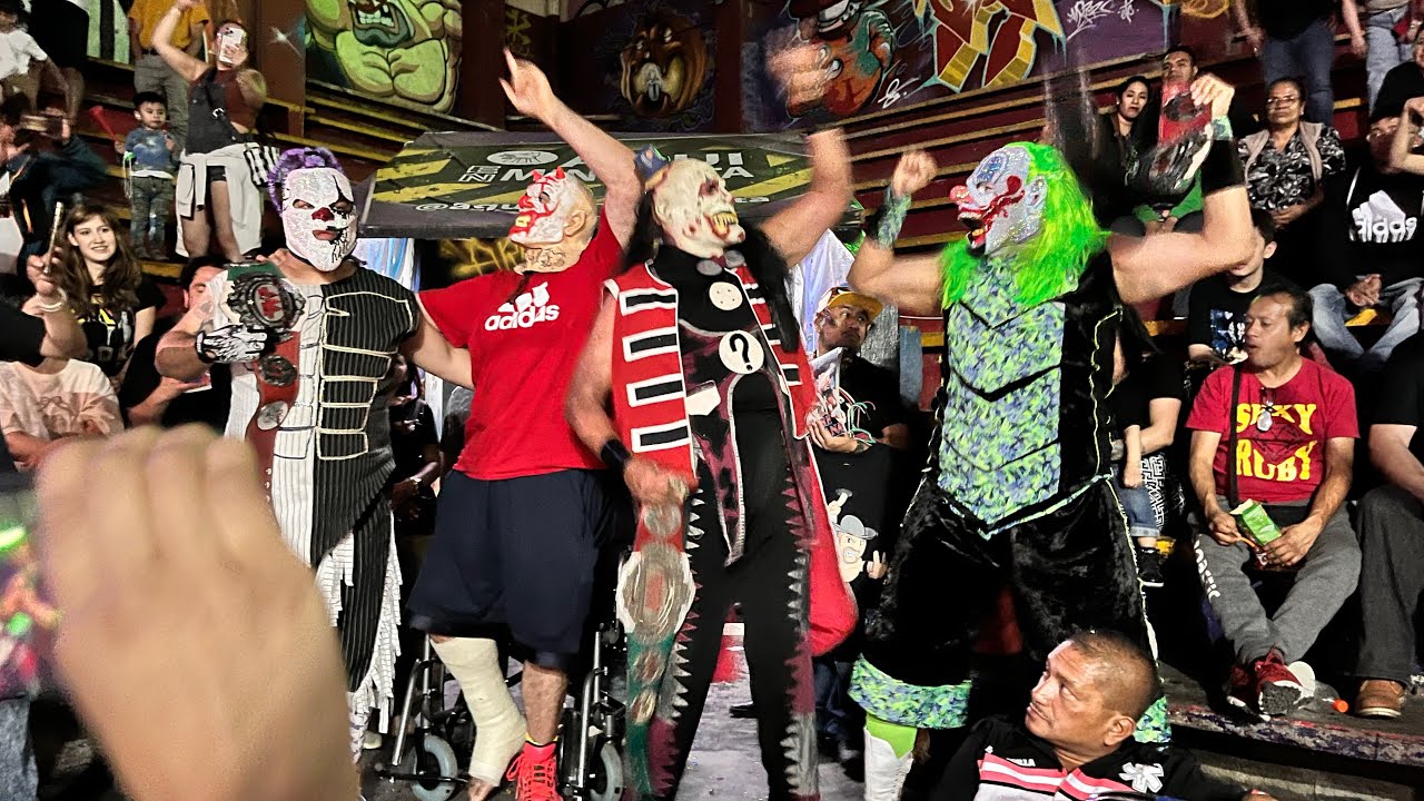 Jaula campeonatos de tríos AAA: Psycho Circus 🆚 Profanos 🆚 Puerquiza 🆚 Centauro, #H. Mr. Niebla y Pa backdrop